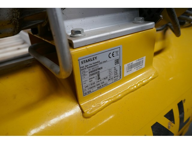 Mobiele luchtcompressor stanley - afbeelding 5 van  5
