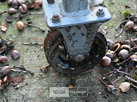 Mobiele metalen trap - afbeelding 5 van  6