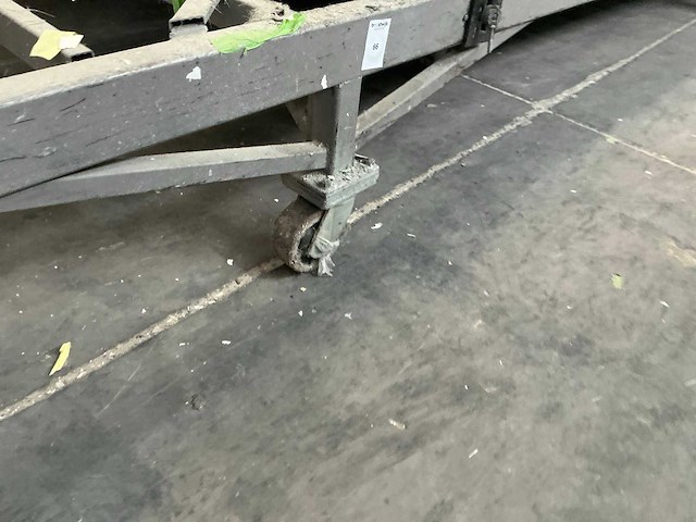 Mobiele metalen werktafel - afbeelding 3 van  6