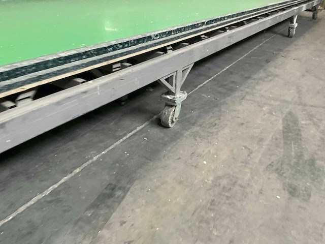 Mobiele metalen werktafel - afbeelding 4 van  6