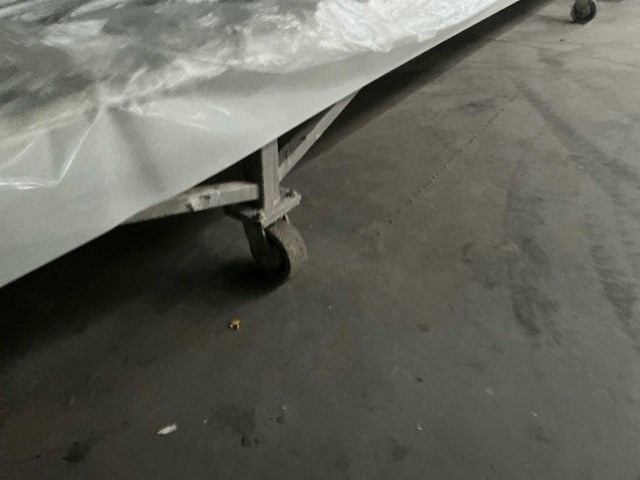 Mobiele metalen werktafel - afbeelding 2 van  4