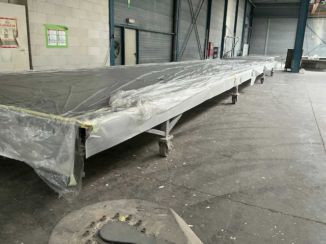 Mobiele metalen werktafel - afbeelding 1 van  5