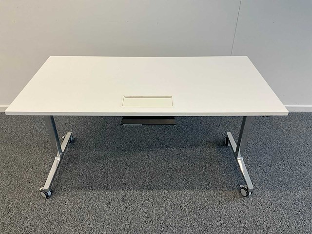 Mobiele opklapbare bureautafel (4x) - afbeelding 1 van  6
