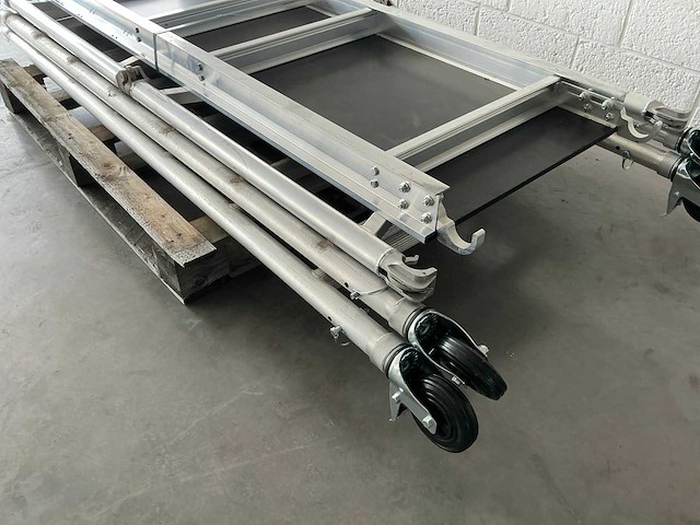 Mobiele plooisteiger - afbeelding 4 van  6