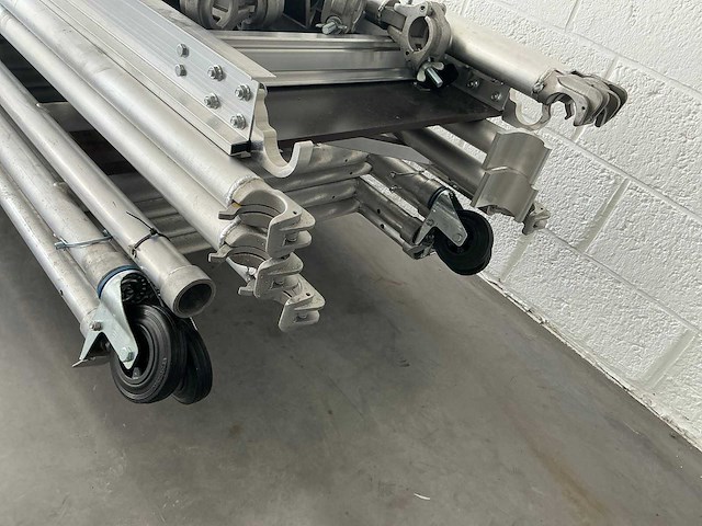 Mobiele plooisteiger - afbeelding 9 van  9