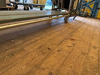 Mobiele rek met 4 houten leggers - afbeelding 4 van  5