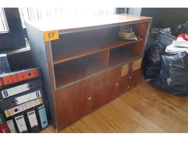 Mobiele scheidingswand, teaktafel, kast - afbeelding 3 van  3