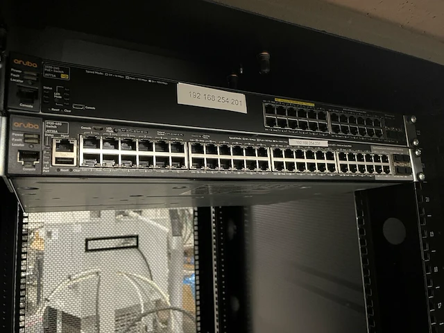Mobiele serverkast met inhoud - afbeelding 8 van  23