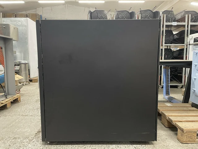 Mobiele serverkast met inhoud - afbeelding 18 van  23
