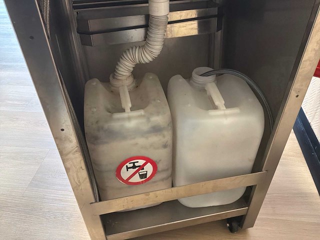 Mobiele spoelbak spoelbak - afbeelding 2 van  3