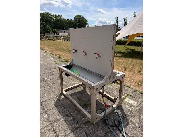 Mobiele spoelbak - afbeelding 1 van  4
