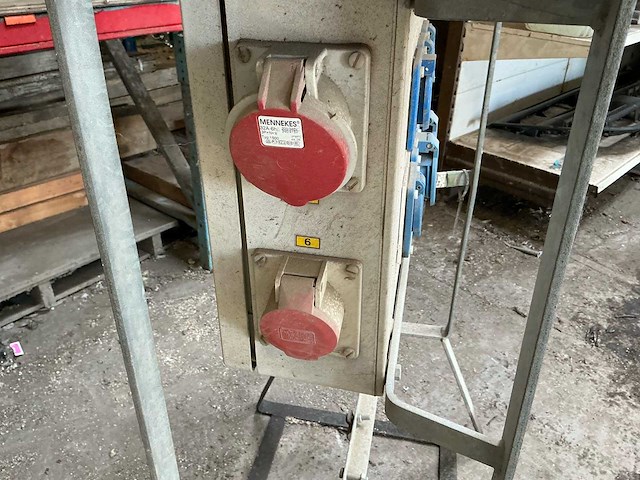 Mobiele stroomverdeelkast / werfkast - afbeelding 5 van  5