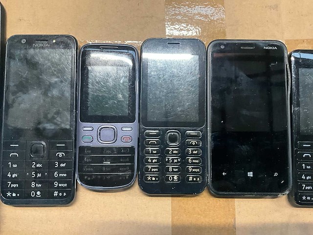 Mobiele telefoon (16x) - afbeelding 2 van  15