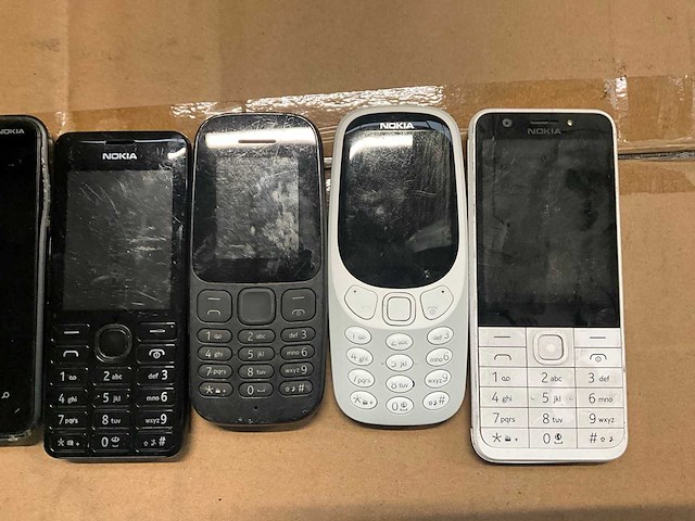 Mobiele telefoon (16x) - afbeelding 15 van  15