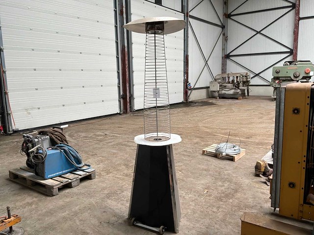 Mobiele terrasverwarming - afbeelding 1 van  7