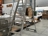 Mobiele trapladder - afbeelding 2 van  5