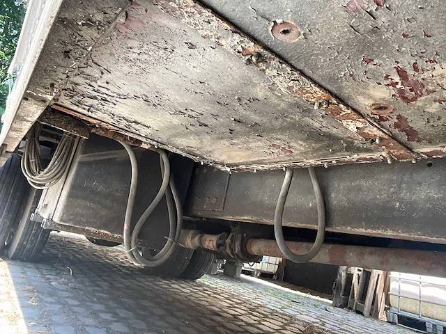 Mobiele uitschuifbare werk- en presentatieruimte ca. 40 m² – mercedes 1419 - afbeelding 15 van  35