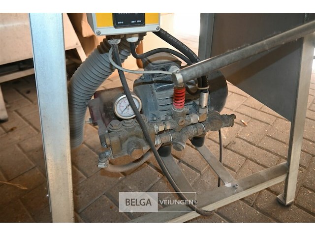 Mobiele wasmachine voor brandweerslangen - afbeelding 6 van  8