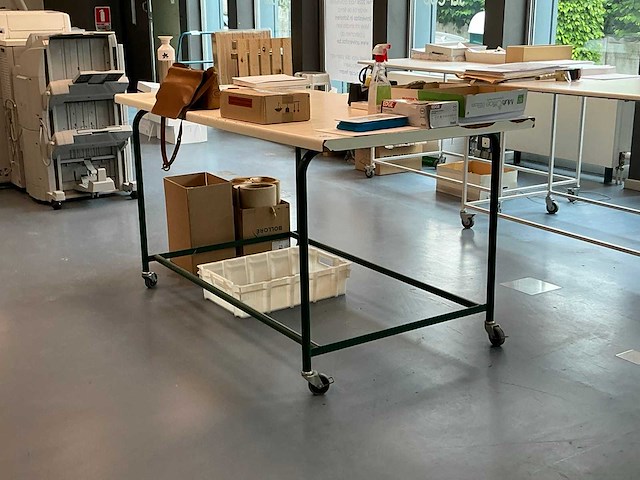 Mobiele werktafel (3x) - afbeelding 1 van  2