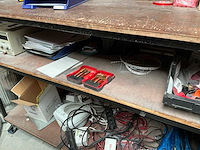 Mobiele werktafel met inhoud - afbeelding 17 van  17