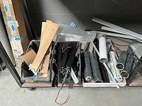 Mobiele werktafel met inhoud - afbeelding 10 van  13