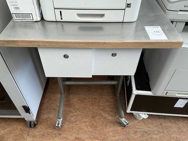 Mobiele werktafel - afbeelding 1 van  1