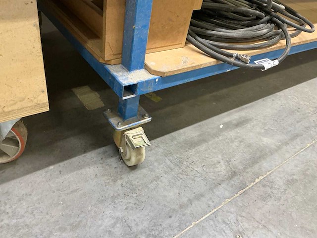 Mobiele werktafel - afbeelding 3 van  4