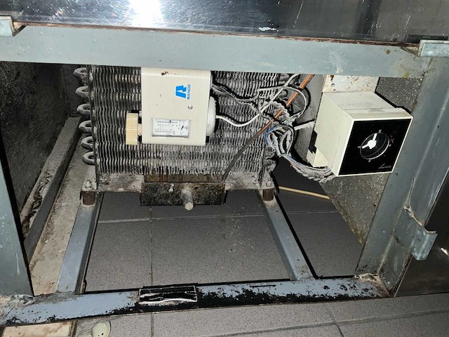 Mobiele werktafel/koeling - rvs met massief arduinen blad - afbeelding 5 van  13