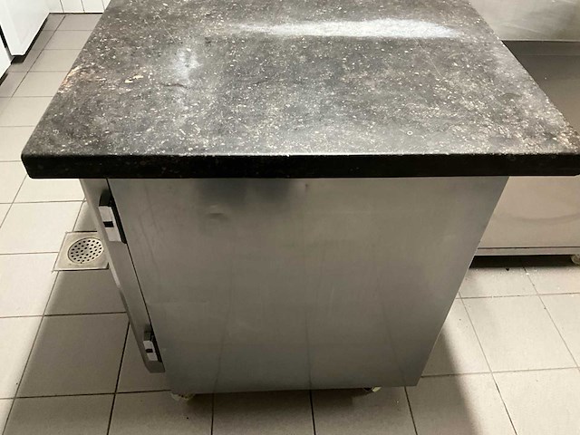 Mobiele werktafel/koeling - rvs met massief arduinen blad - afbeelding 6 van  13