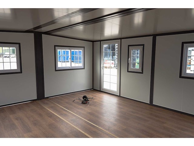 Mobiele woonunit / kantoor 28m2 - afbeelding 13 van  23