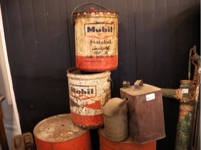 Mobil olie blik - afbeelding 2 van  8