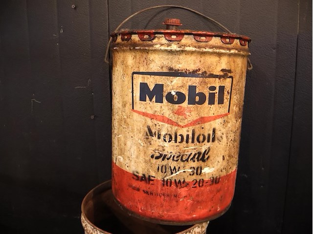 Mobil olie blik - afbeelding 3 van  8