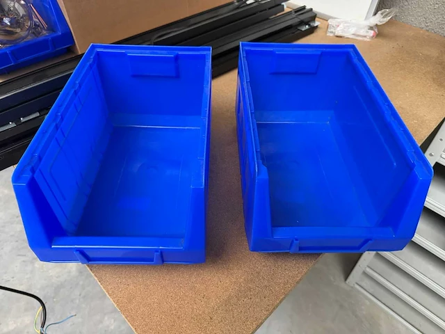 Mobil plastic bin 2004 magazijnbakjes (468x) - afbeelding 1 van  4