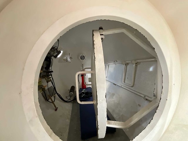 Mobile 1500 twin lock dc mobile decompression unit 1 - afbeelding 34 van  47