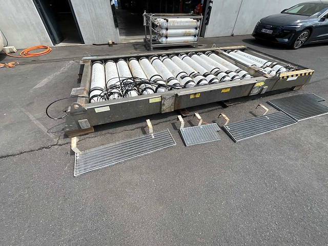 Mobile 1500 twin lock dc mobile decompression unit 1 - afbeelding 46 van  47