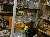 Mobile rek met 2 glazen leggers 180x85 cm - afbeelding 2 van  3