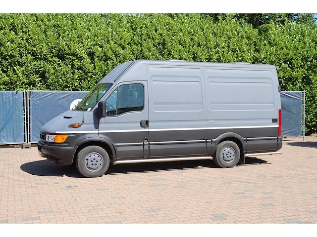 Mobilhome camper iveco 35s11 diesel 106pk 2001 - afbeelding 1 van  1