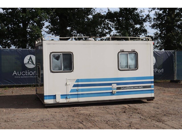 Mobilhome camper unimog (marge) - afbeelding 1 van  1