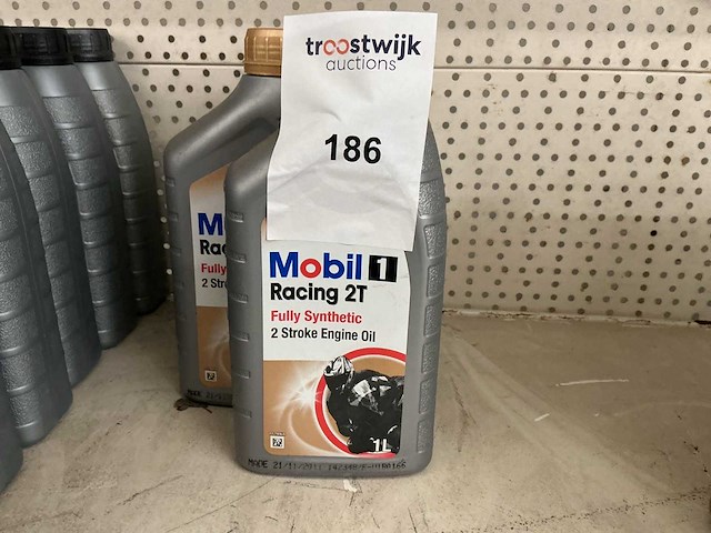 Mobil,inhoud 1 liter motor olie (4x) - afbeelding 1 van  1
