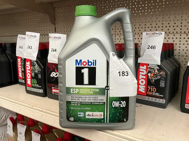 Mobil,inhoud 5 liter motor olie - afbeelding 1 van  1