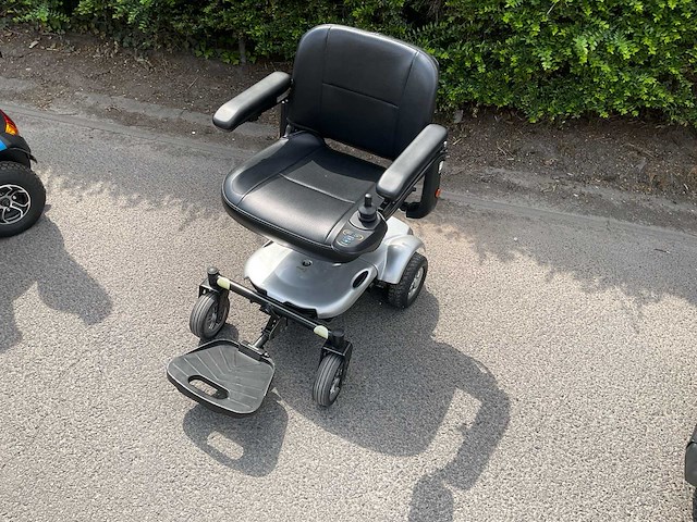 Mobimed - p321 - rolstoel - afbeelding 1 van  6