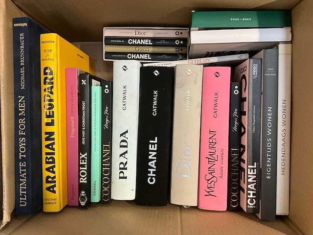 Mode en lifestyle boeken/tijdschriften (50x) - afbeelding 1 van  19