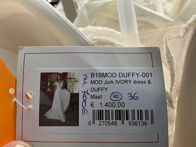 Modeca bruidsjurken (8x) - afbeelding 7 van  21