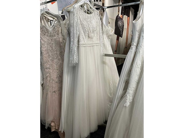 Modeca bruidsjurken (8x) - afbeelding 19 van  21