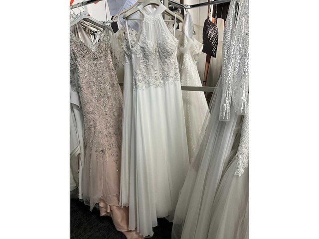 Modeca bruidsjurken (8x) - afbeelding 21 van  21