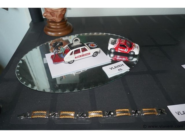 Modelauto - afbeelding 1 van  1