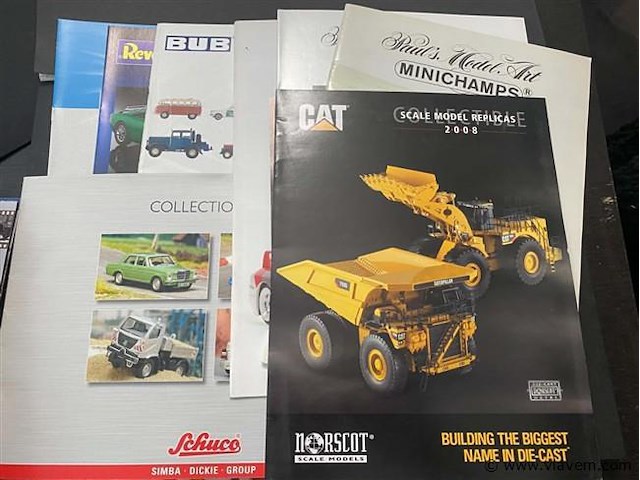 Modelauto's - afbeelding 2 van  2