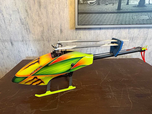 Modelbouw electro helicopter - model making - afbeelding 1 van  5