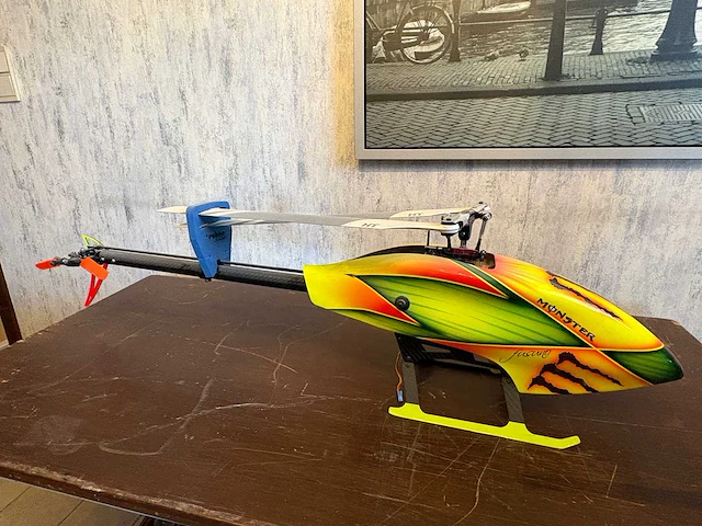 Modelbouw electro helicopter - model making - afbeelding 2 van  5