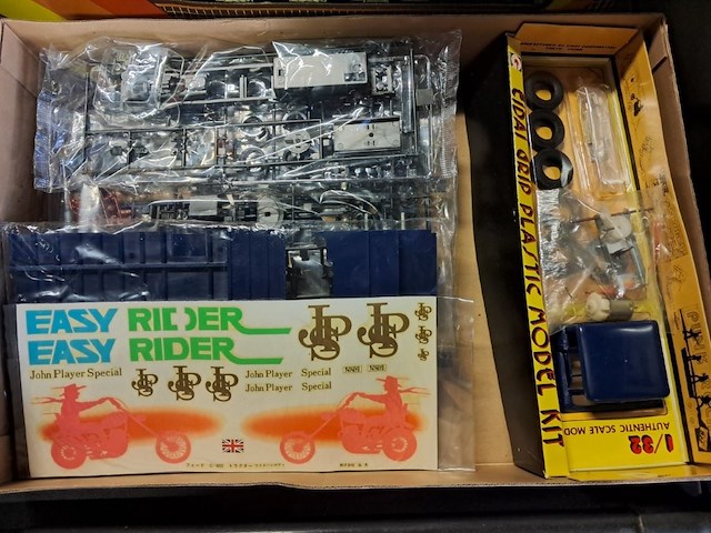 Modelbouwdoos easy rider nieuw in doos - afbeelding 2 van  11